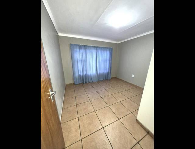 3 BEDROOM PROPERTY TO RENT IN LYDENBURG RURAL